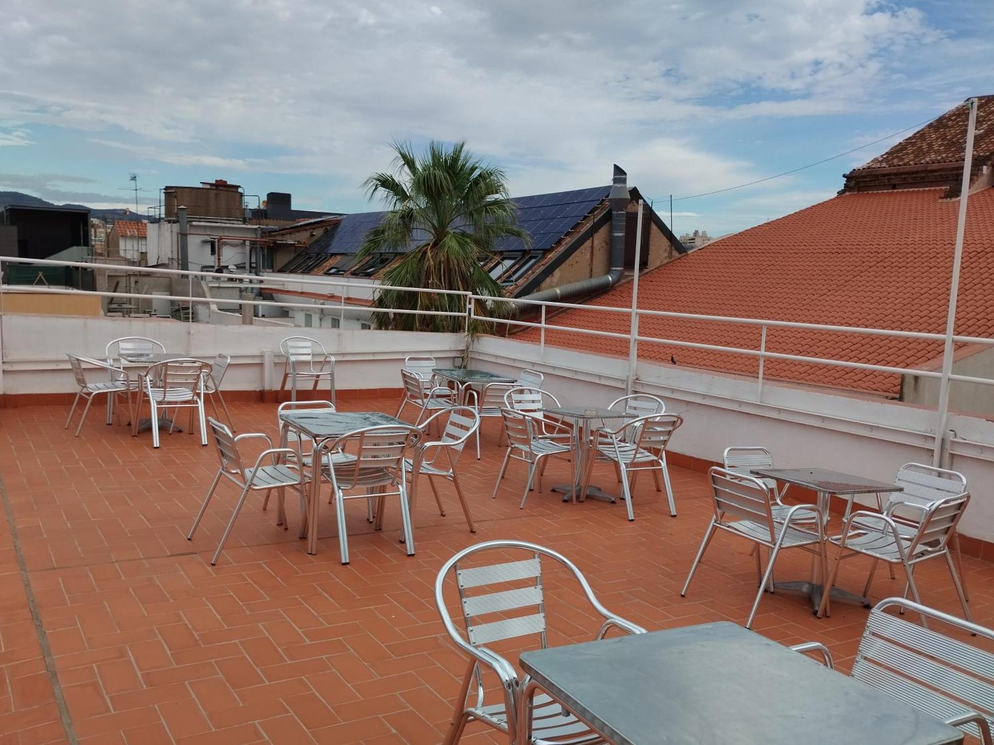 Hostal La Terrassa Barcelona Ngoại thất bức ảnh