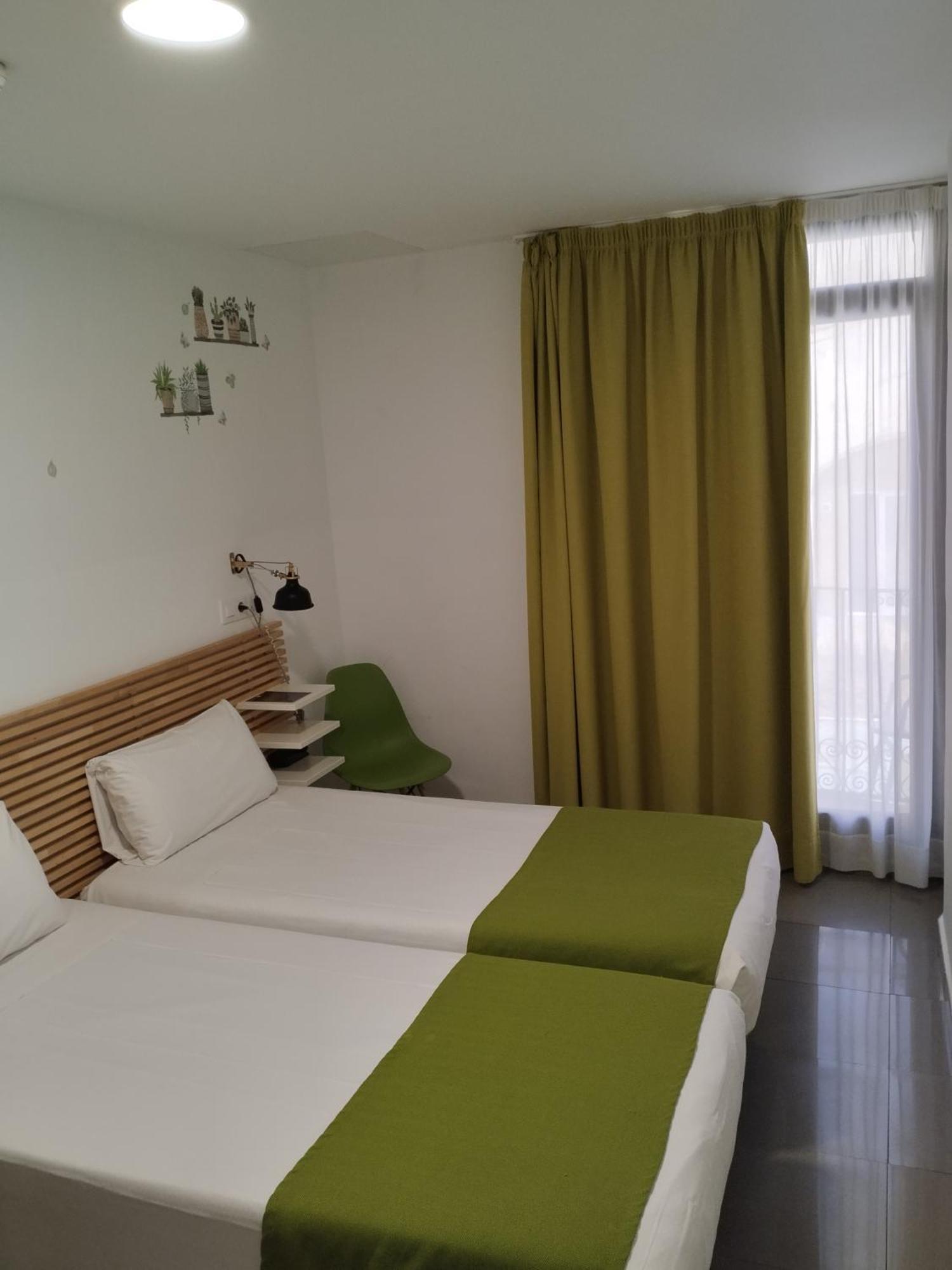 Hostal La Terrassa Barcelona Phòng bức ảnh