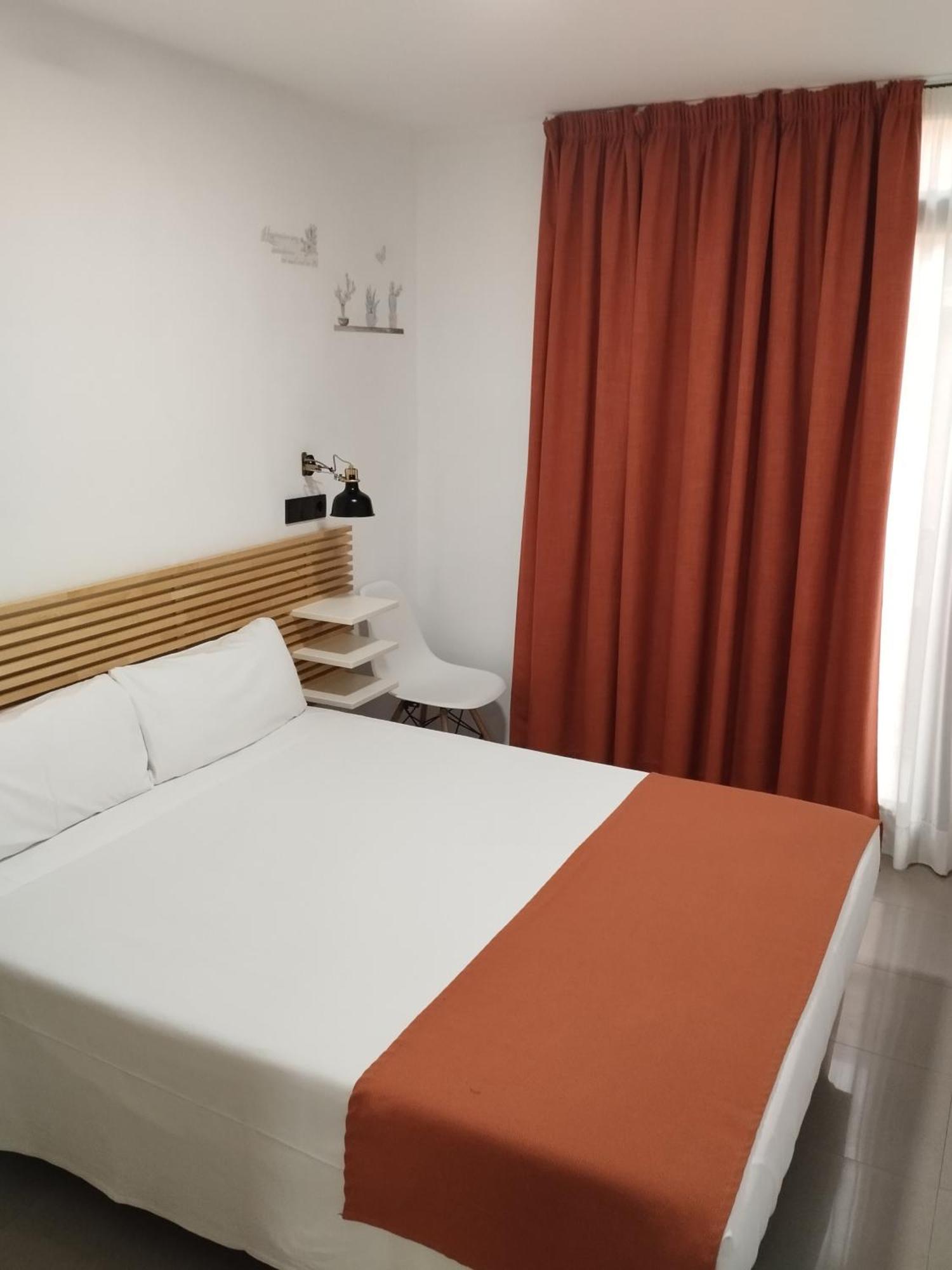 Hostal La Terrassa Barcelona Phòng bức ảnh